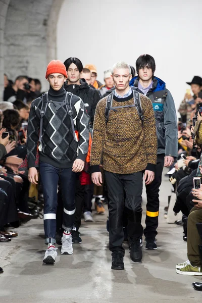Look 38